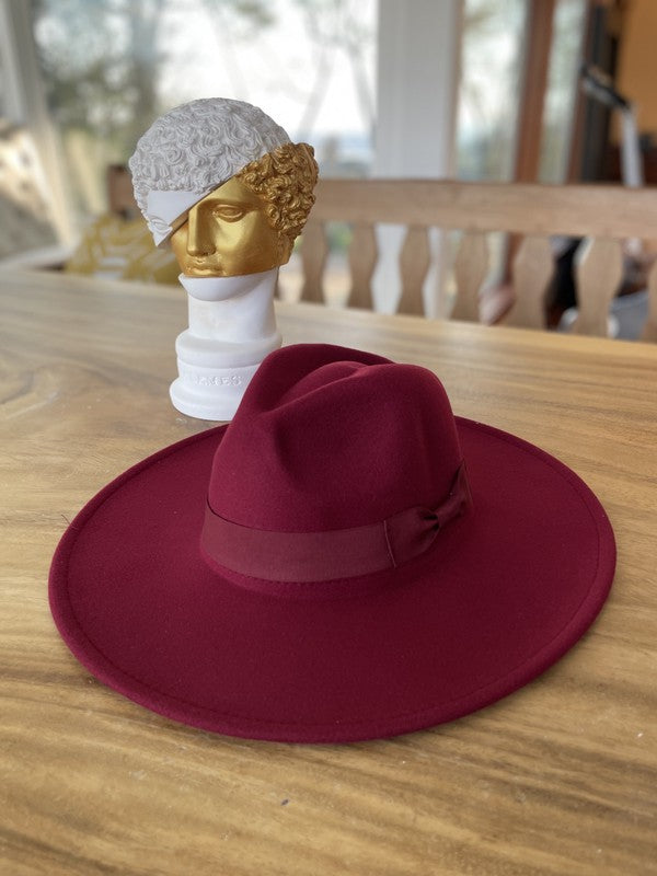 Wide brim panama hat in vegan felt