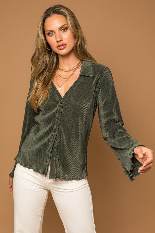 PLISSE LETTUCE HEM BLOUSE