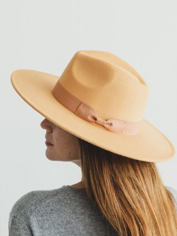 Wide brim panama hat in vegan felt